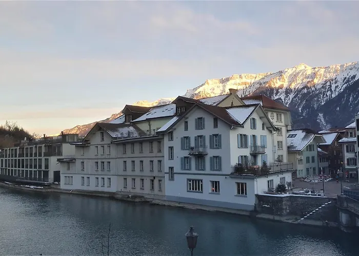The Aarburg Hotel&Café