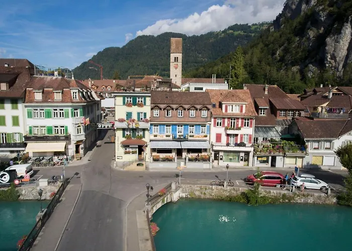The Aarburg Hotel & Cafe